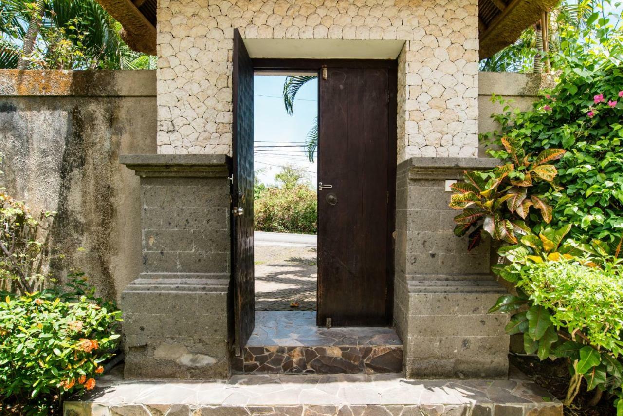Villa Bliss A Paradise Of Three Independent Villas Canggu Kültér fotó