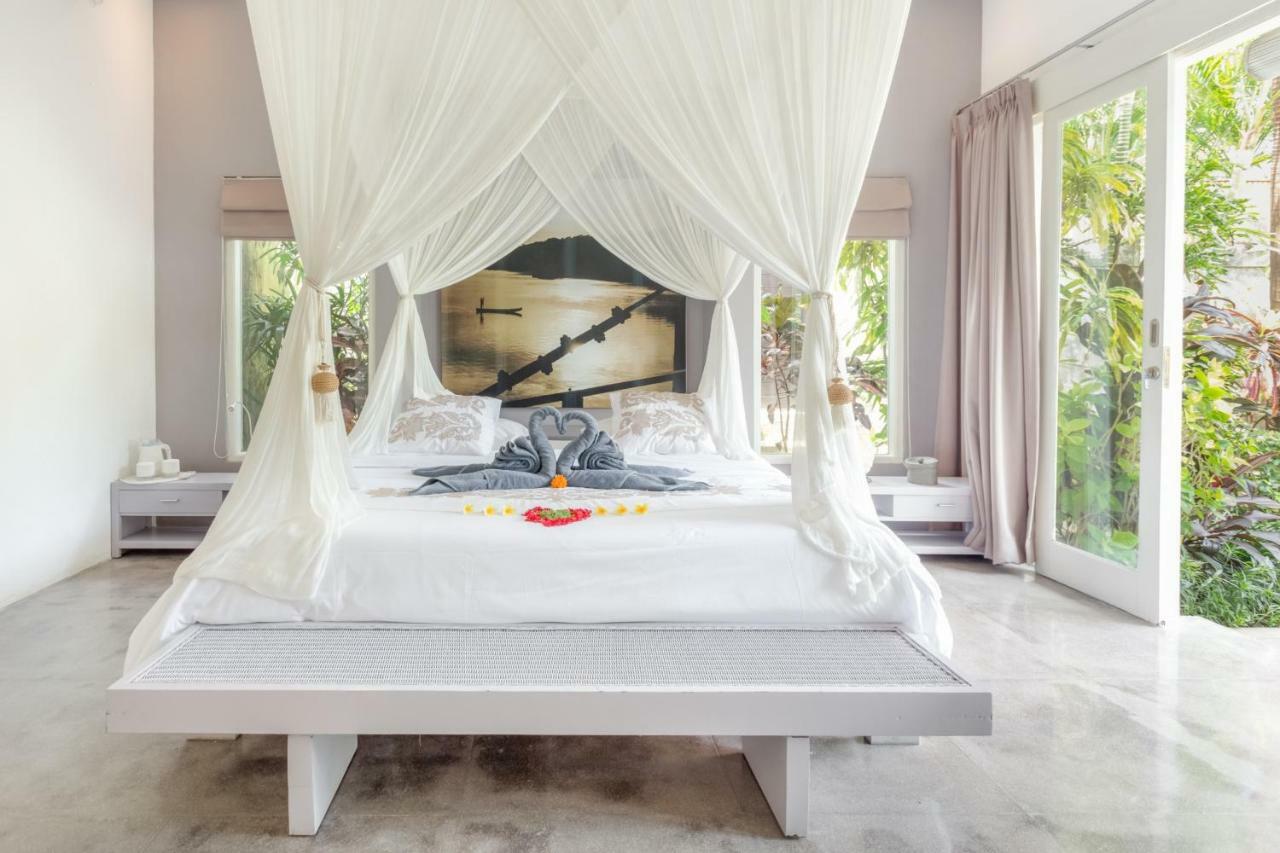 Villa Bliss A Paradise Of Three Independent Villas Canggu Kültér fotó